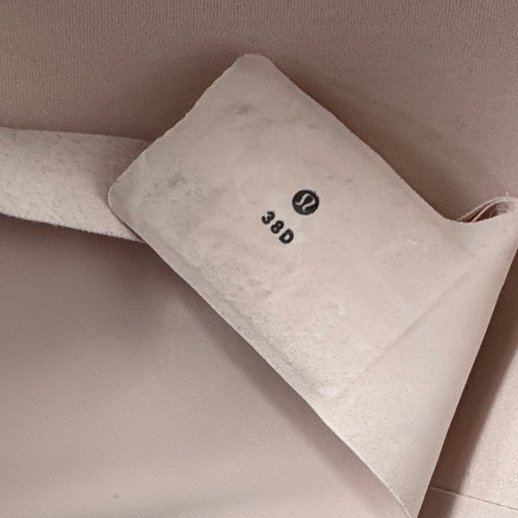 Lululemon Women's Seamless Bras - Blush and Nude - Picture 3 of 4